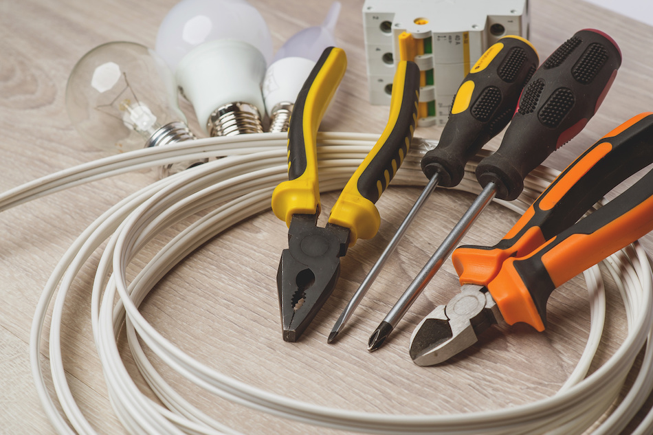 Hire a Pro or DIY for Common Home Repairs?