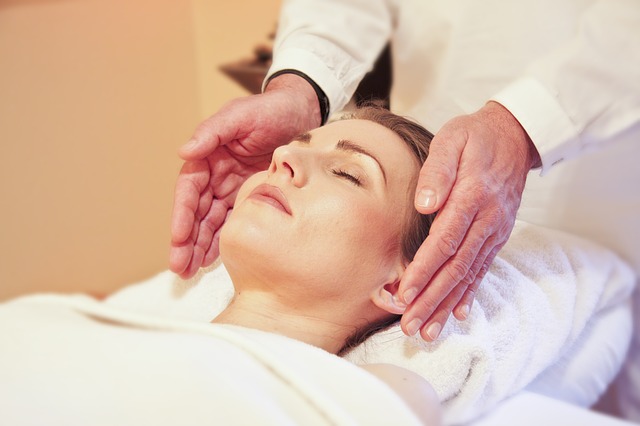 Massage - Image Credit: http://pixabay.com/en/users/rhythmuswege-185829/