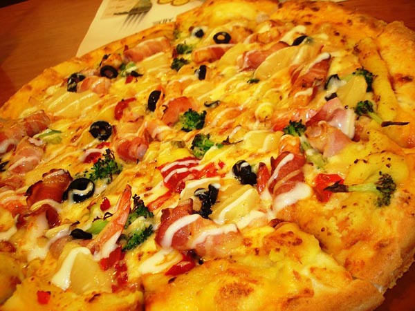 Pizza - Image Credit: https://pixabay.com/en/users/nonfeel-66964/